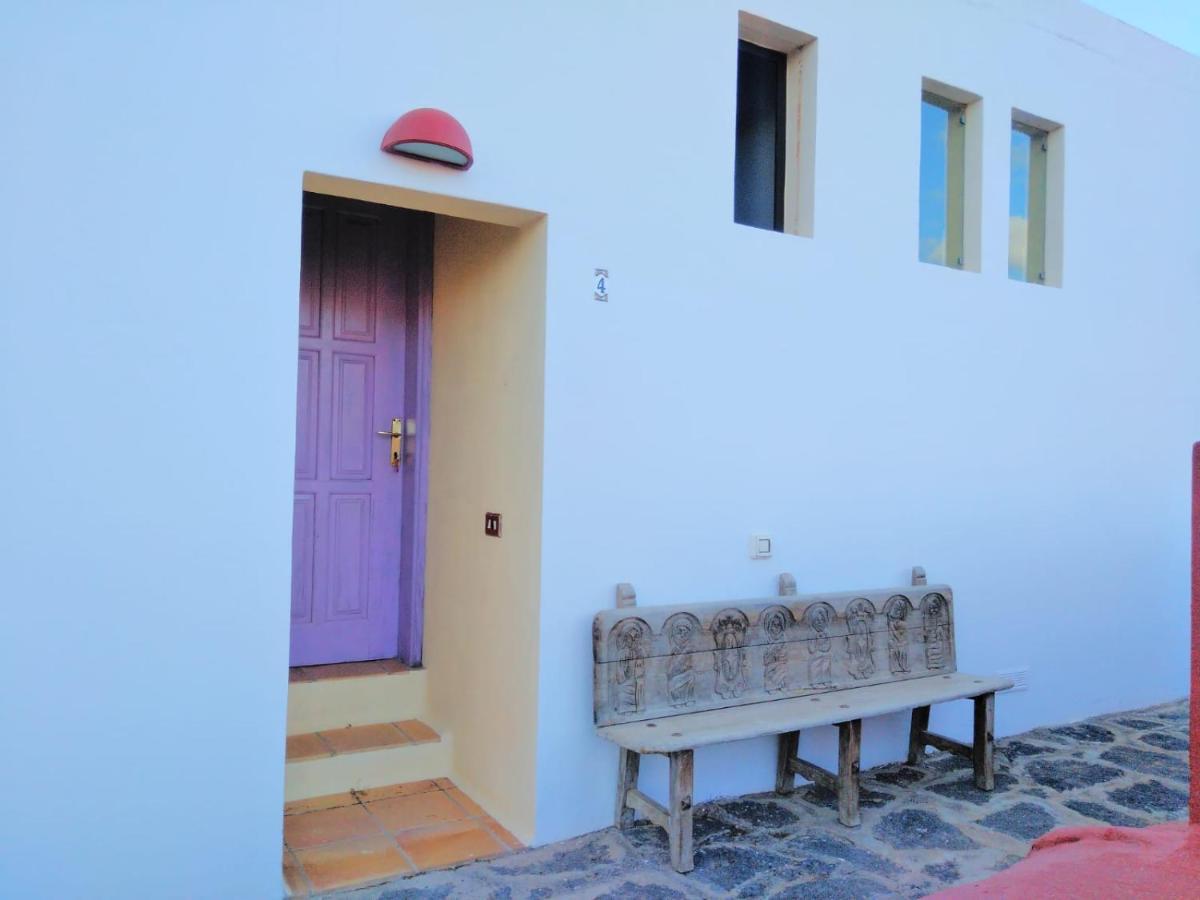 Centro Ave Fénix Femés Exterior foto